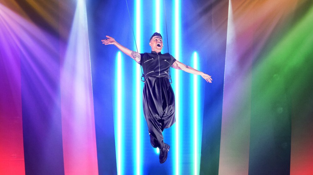 Rodrigo Sant'anna: Tôi Là Queer! - Rodrigo Sant'anna: I'm Here, I'm Queer!